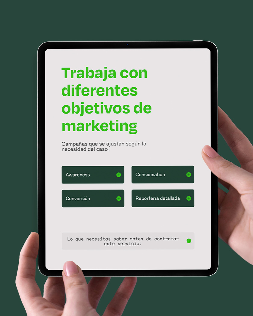 CAMALEON-RESPONSIVE-IPAD-ON-HAND